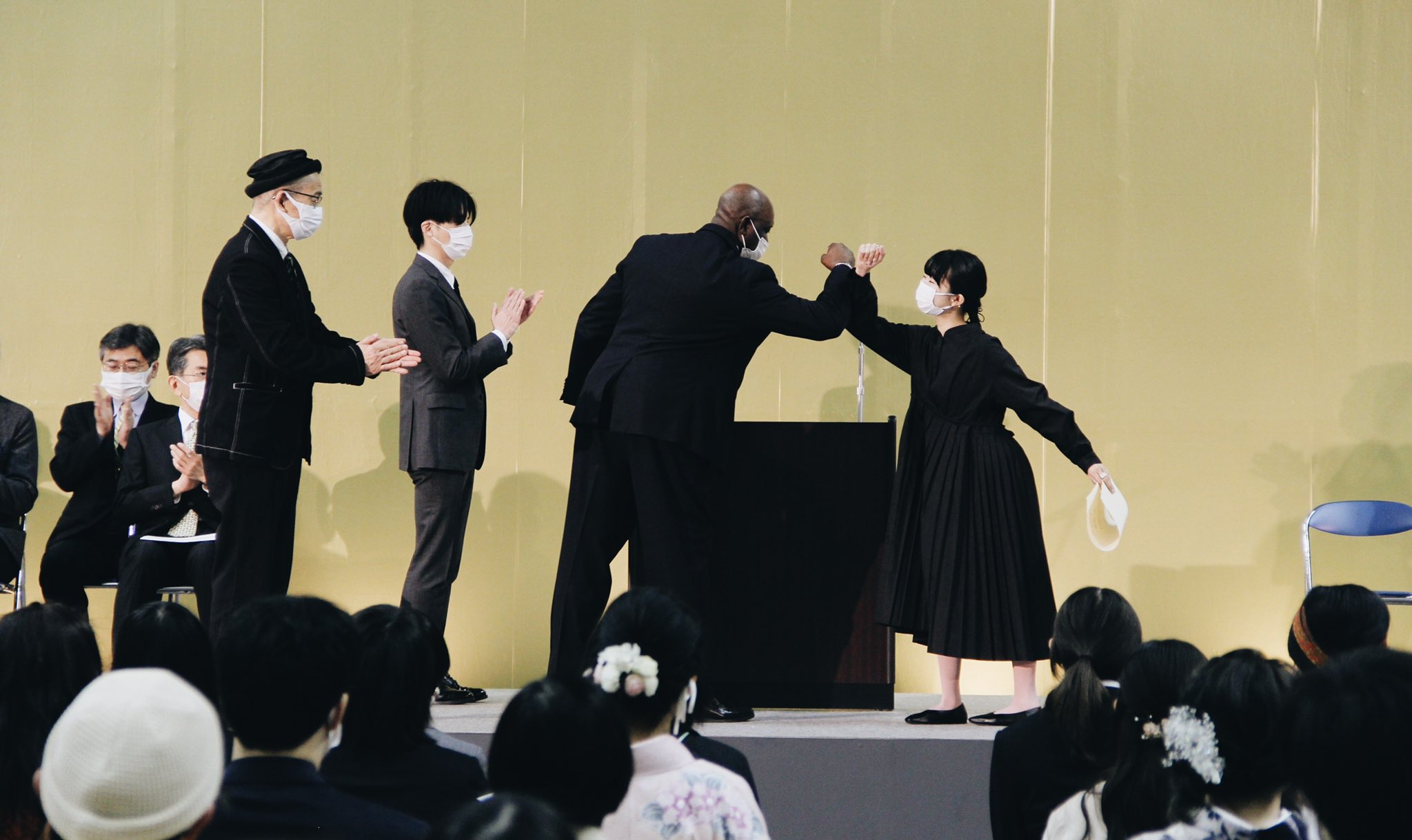 年度卒業式 学位授与式 を挙行しました 京都精華大学 年度卒業式 学位授与式 を挙行しました 京都精華大学