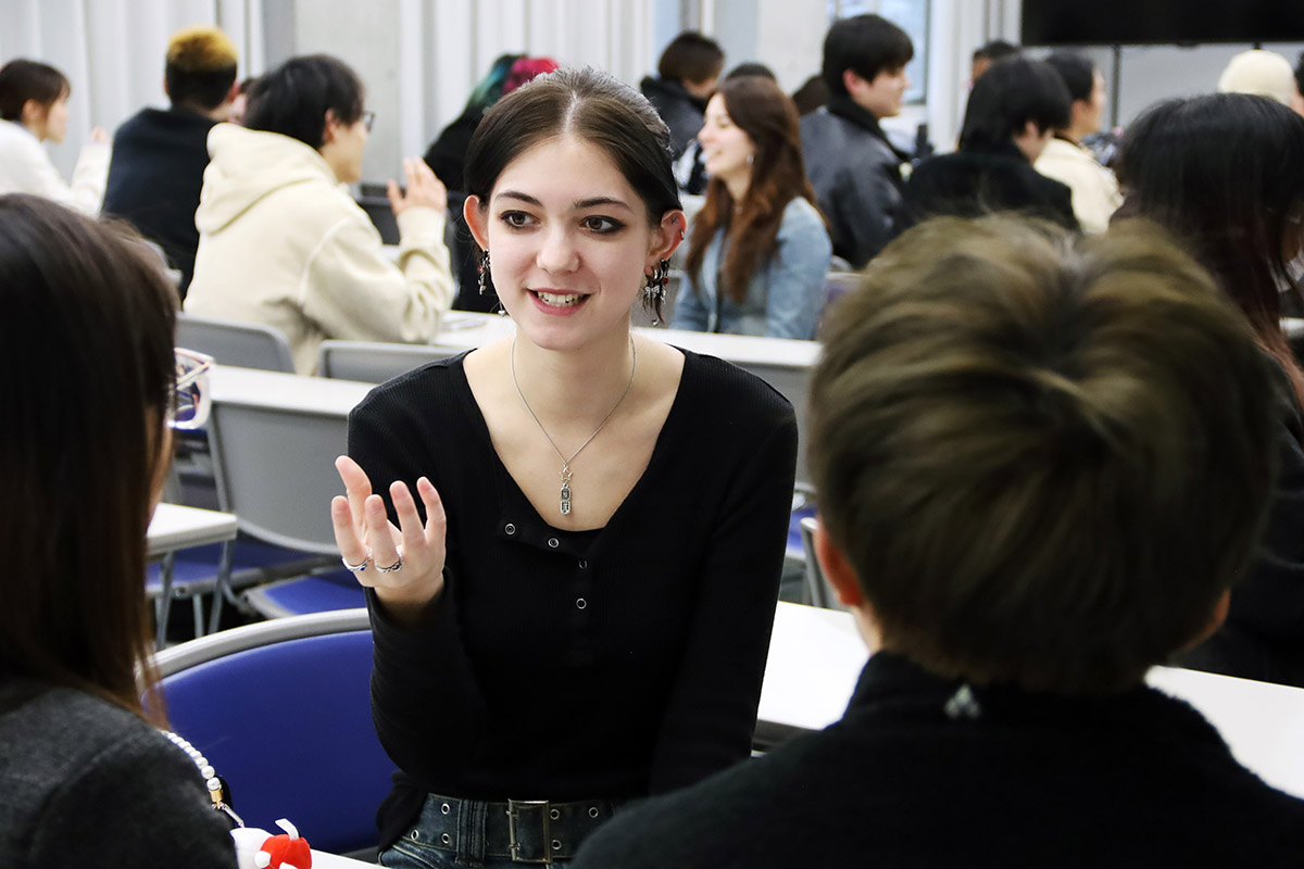 ニューヨーク州立ファッション工科大学の学生たちが来校 | 京都精華大学